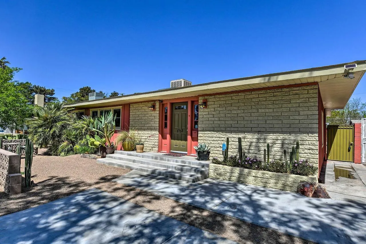 بيت للعطل Vintage Las Vegas Oasis Less Than 3 Mi To The Strip! الولايات المتحدة الأمريكية