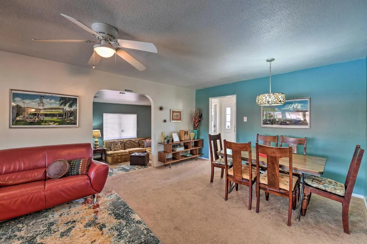 Vintage Las Vegas Oasis Less Than 3 Mi To The Strip! United States